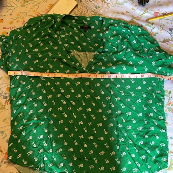 Perfect Spring J.Crew Blouse - Picture 5 of 5